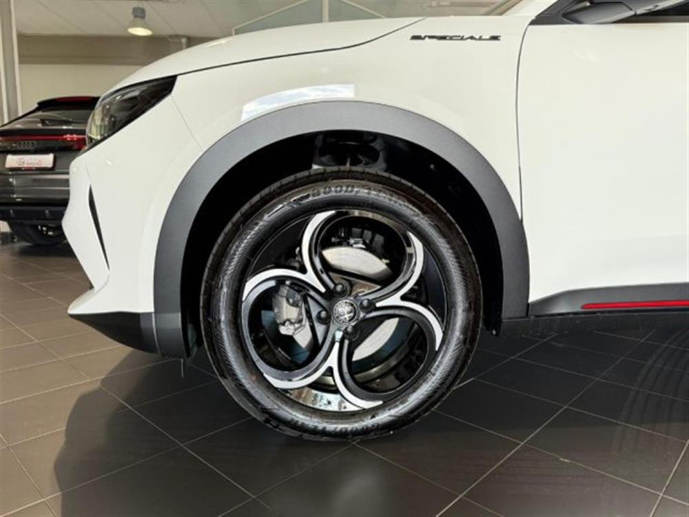 Junior Junior 1.2 136 CV Hybrid eD