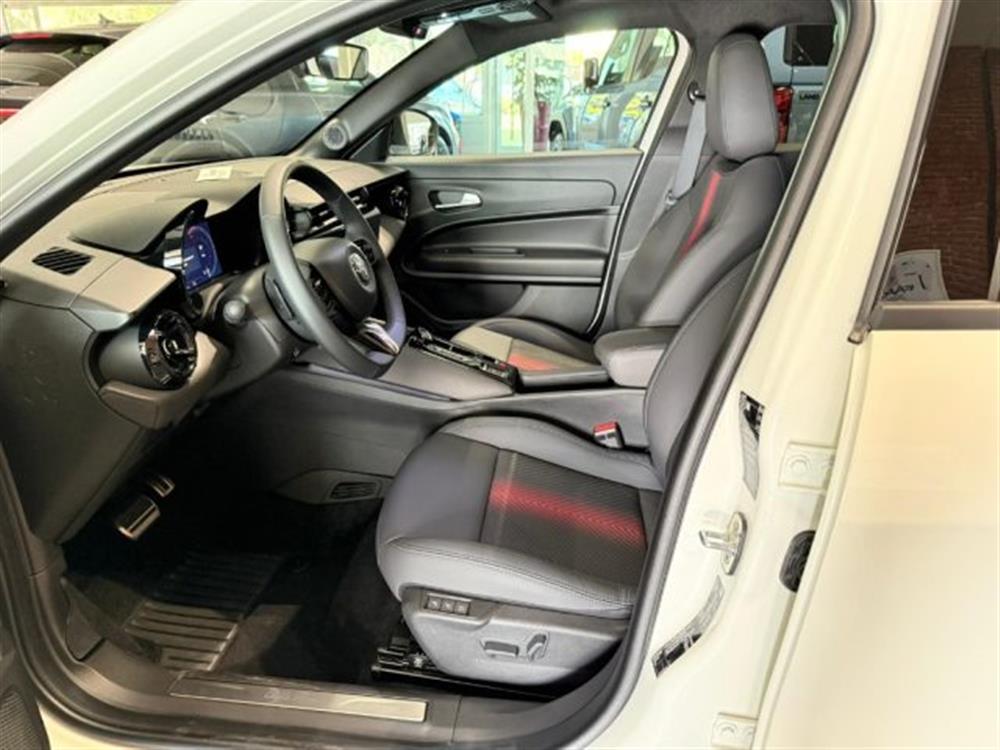 Junior Junior 1.2 136 CV Hybrid eD