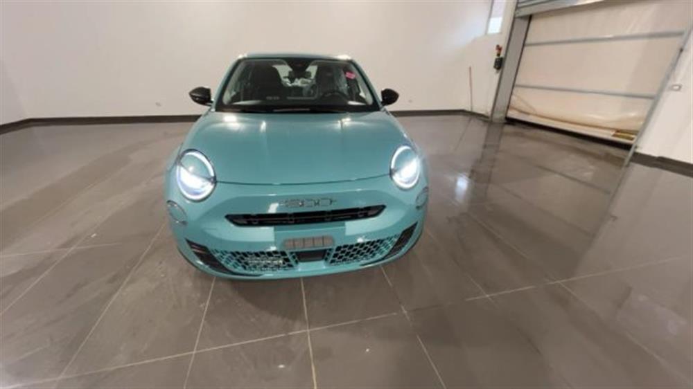 600 600 Hybrid 100 CV DCT MH