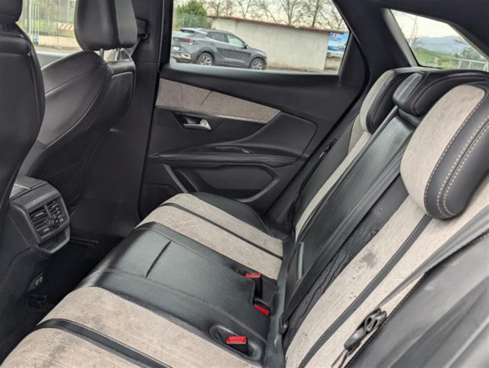 3008 3008 Hybrid 225 e-EAT8 GT