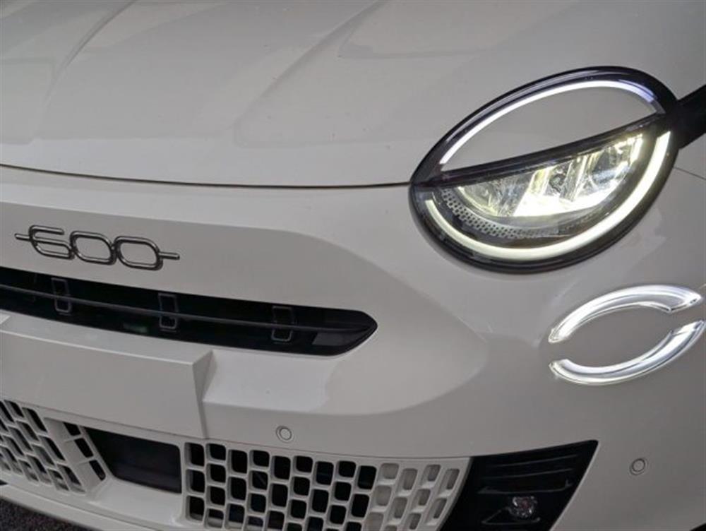 600 600 Hybrid 110 CV DCT MH