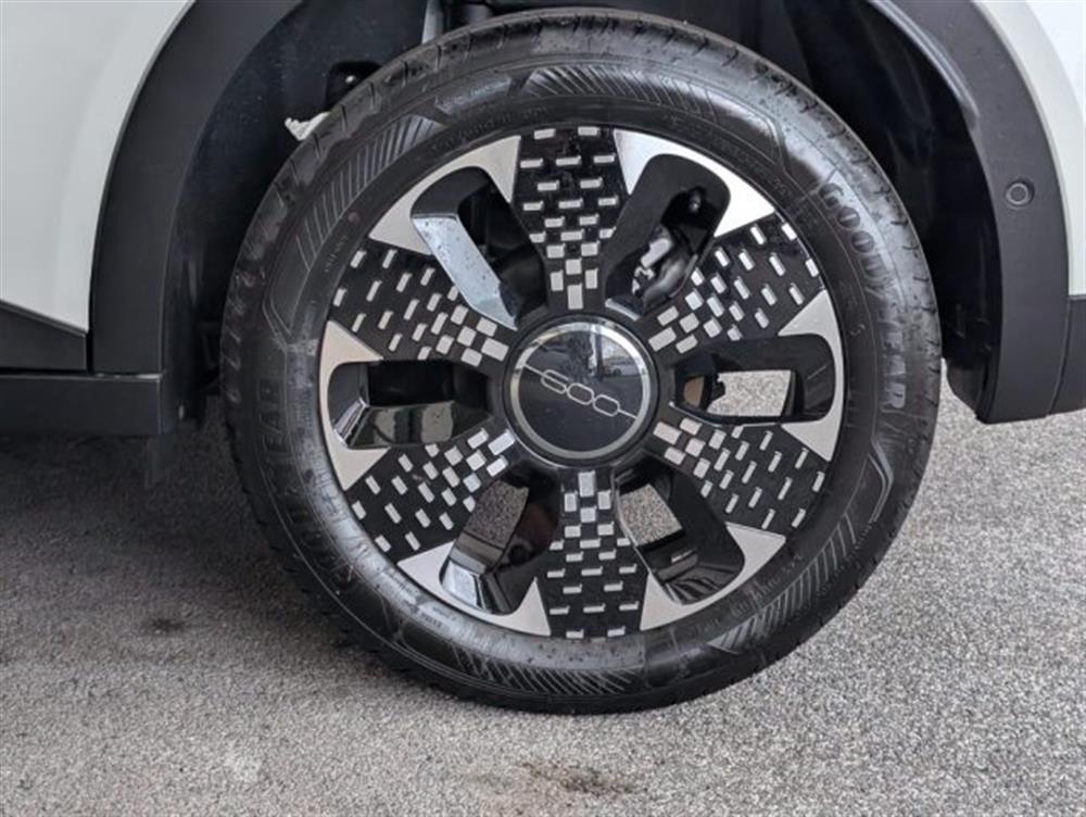 600 600 Hybrid 110 CV DCT MH