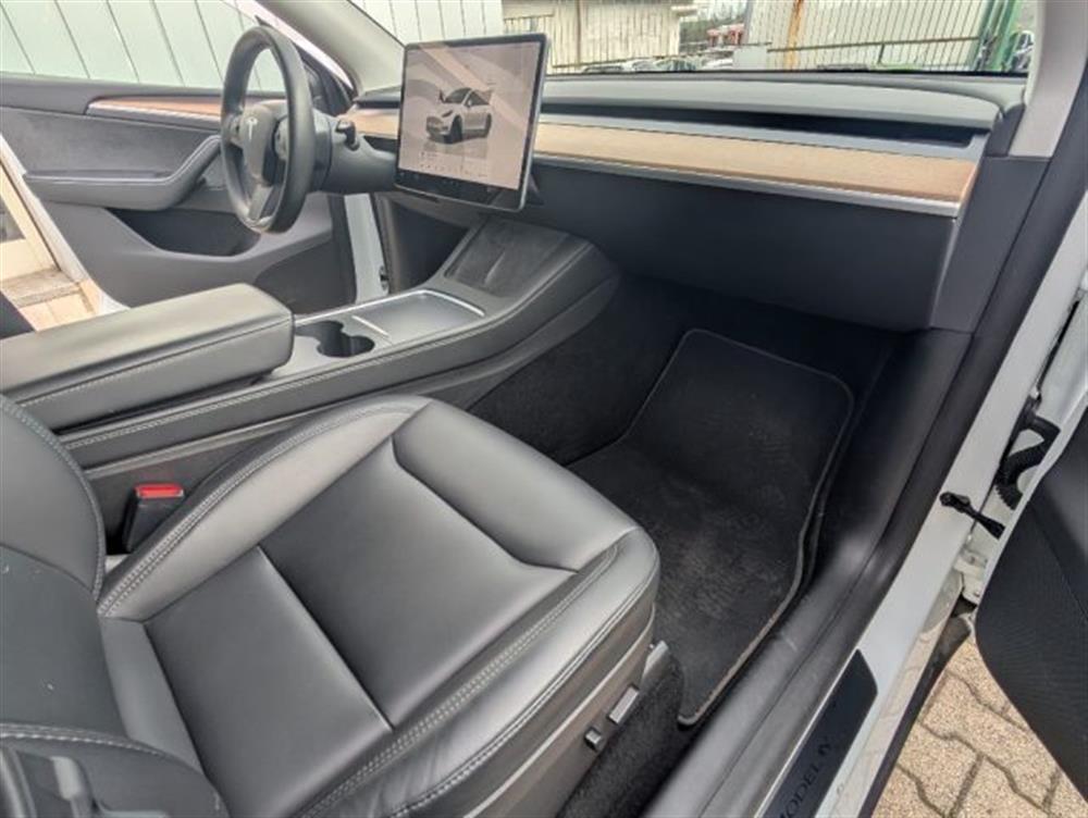 Model Y Model Y Performance AWD