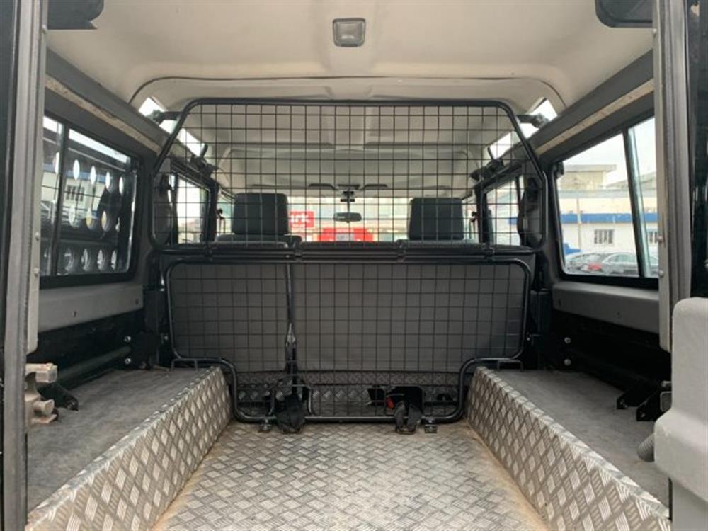 Defender Defender 110 2.5 Td5 Station