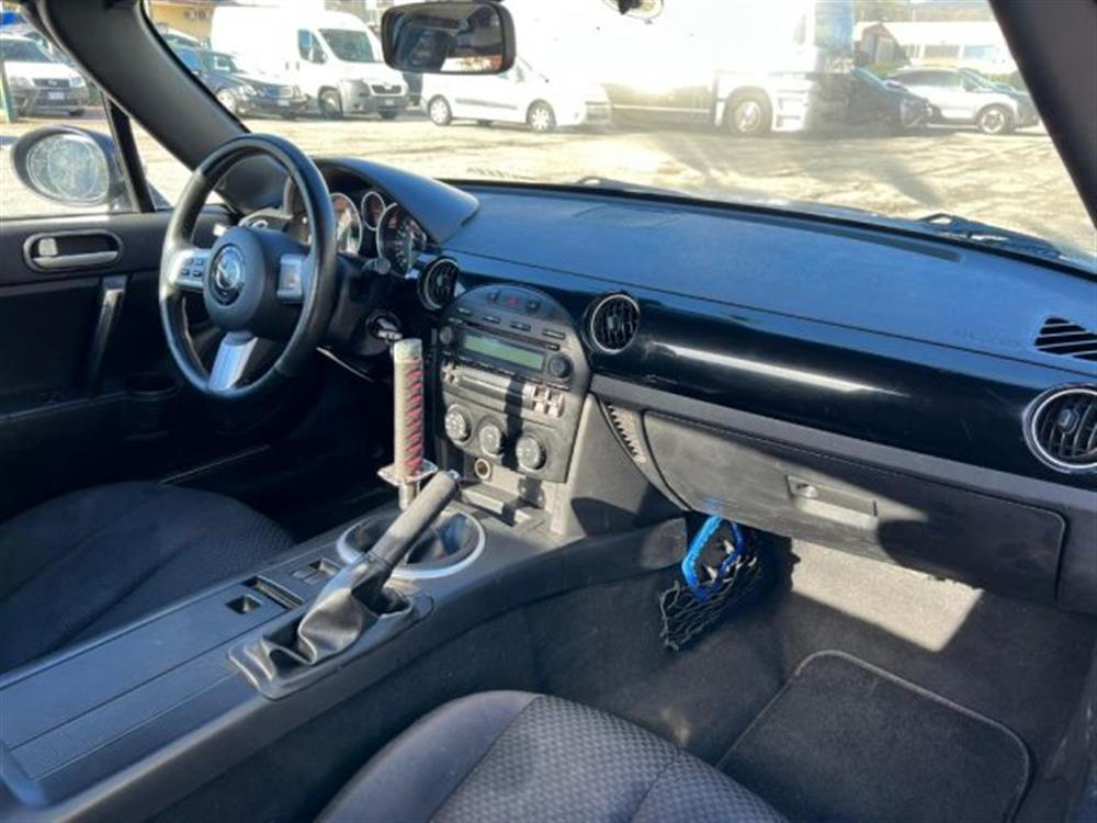 MX-5 MX-5 Roadster 1.8L Fire