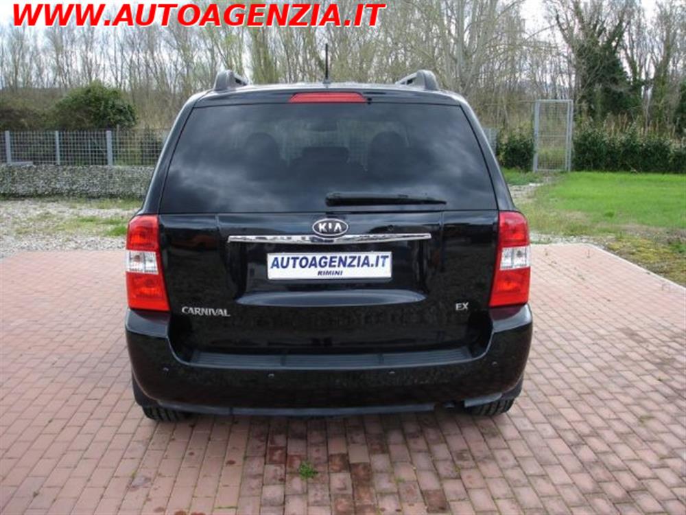 Carnival Carnival 2.9 16V CRDi Class 7