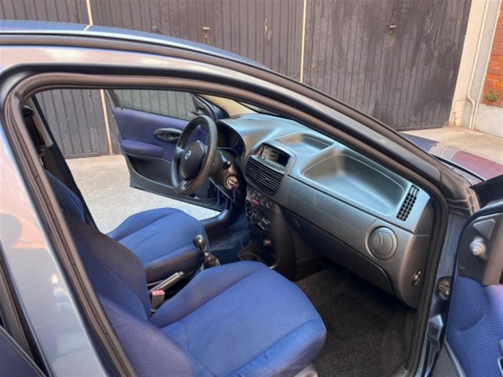 Punto Punto 1.2i 5 porte servost