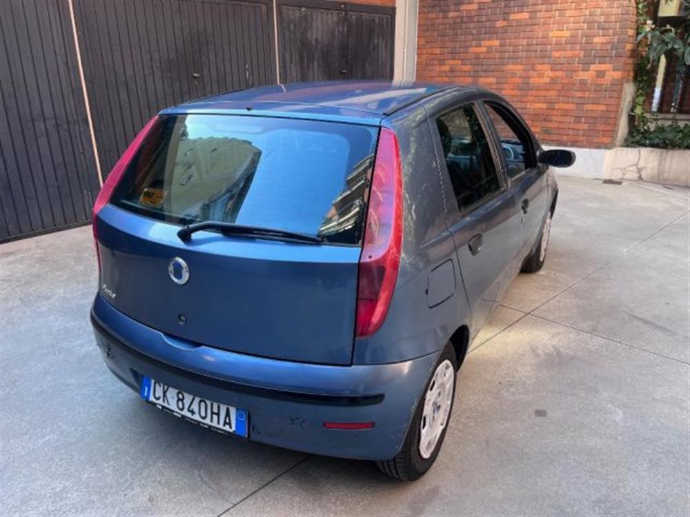 Punto Punto 1.2i 5 porte servost