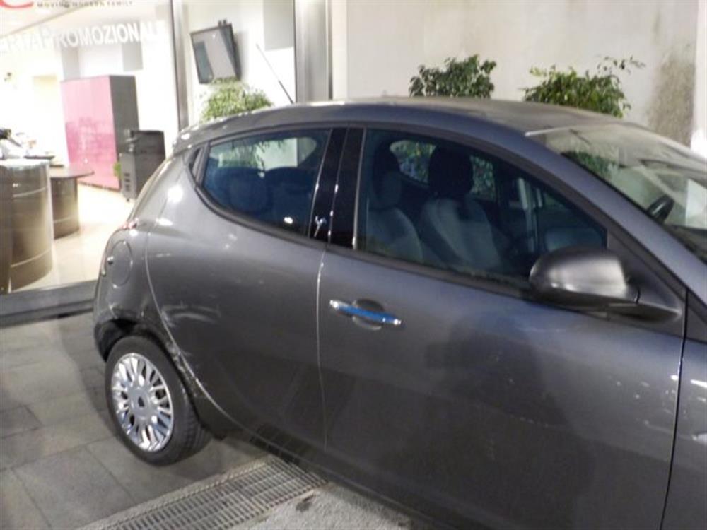 Ypsilon Ypsilon 1.3 MJT 95CV S&S Sil