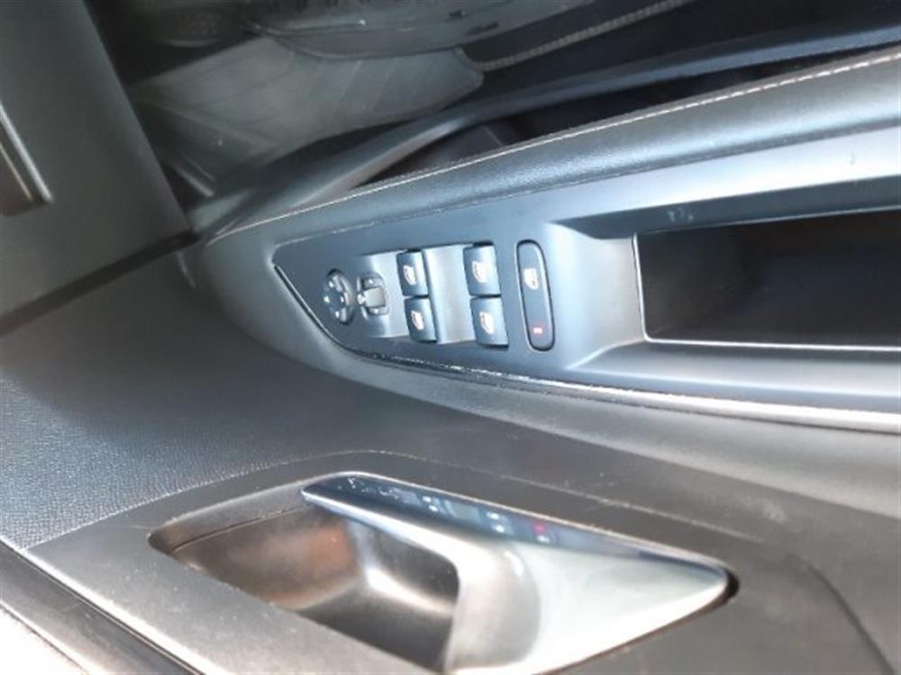 3008 3008 BlueHDi 130 S&S EAT8