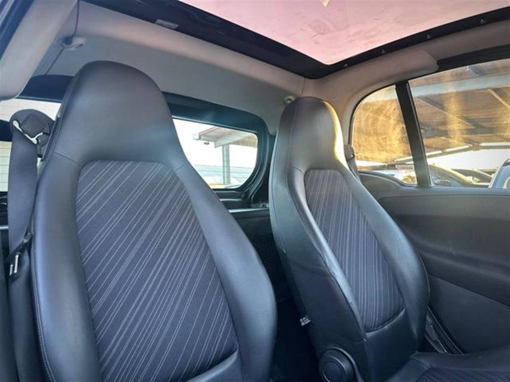 ForTwo ForTwo 1000 52 kW MHD coupé