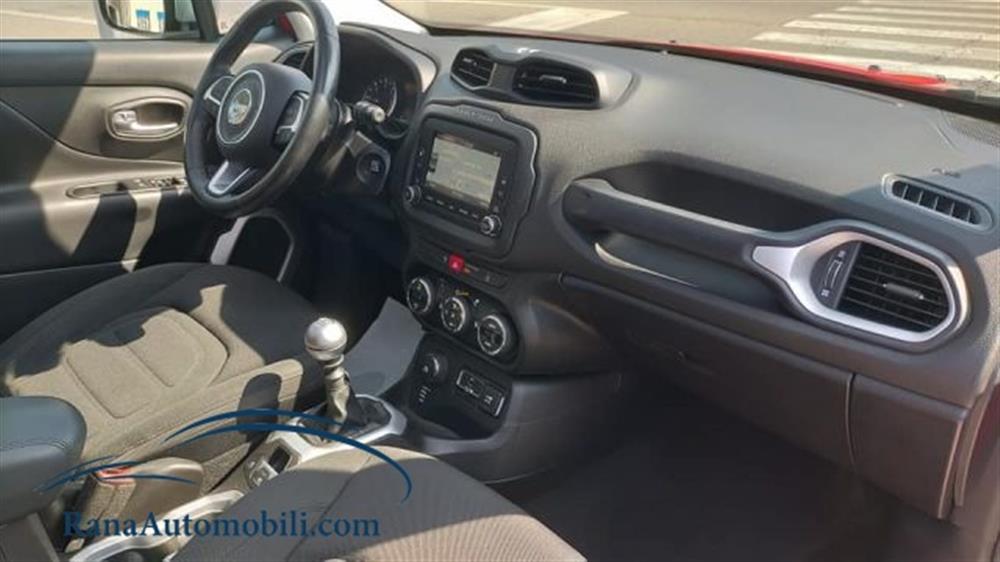 Renegade Renegade 4X4 Limited 6B *Prom