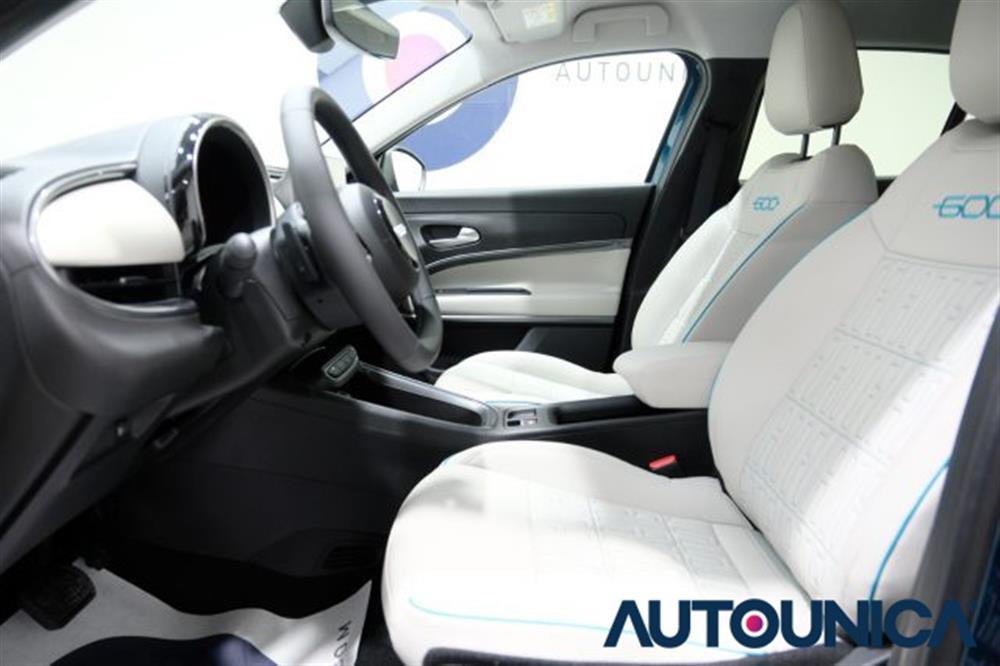 600 600 HYBRID 100 CV DCT MH