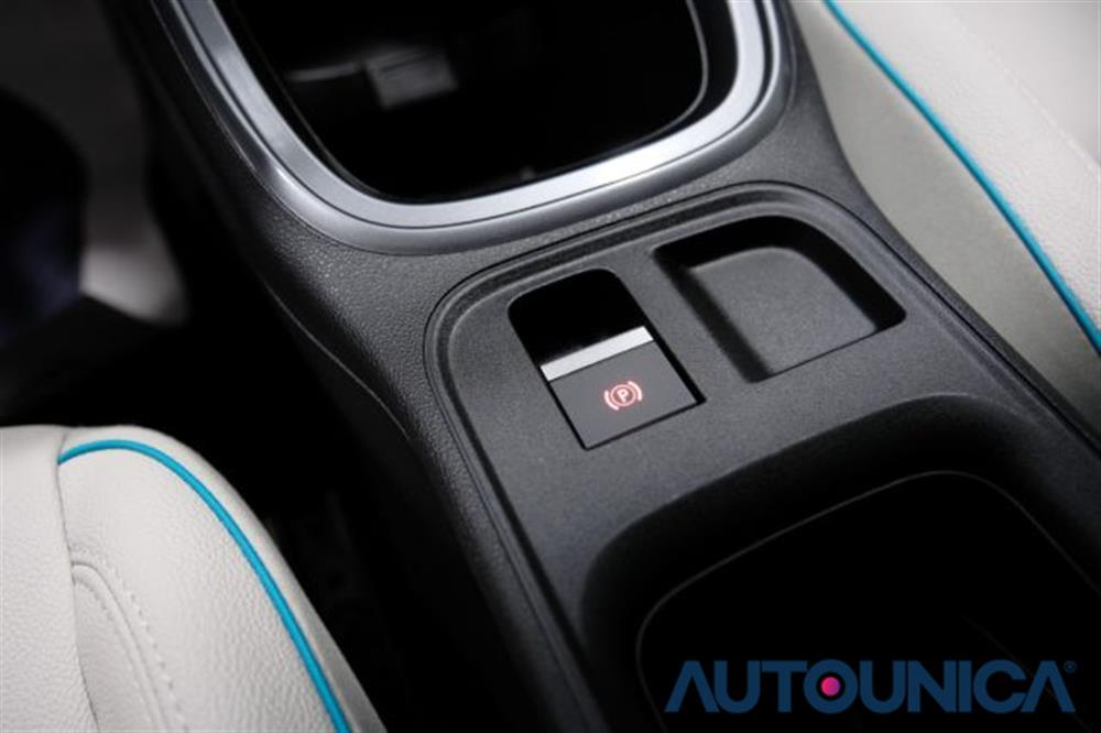 600 600 HYBRID 100 CV DCT MH