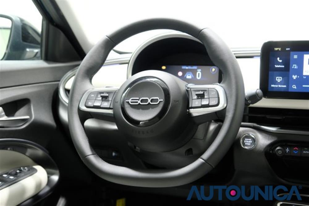 600 600 HYBRID 100 CV DCT MH