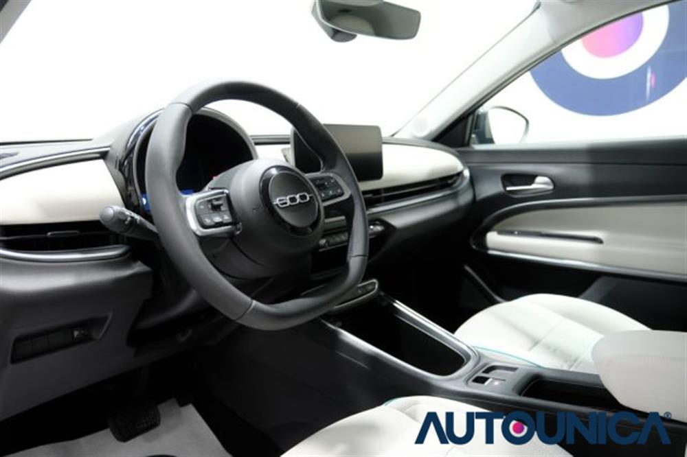 600 600 HYBRID 100 CV DCT MH