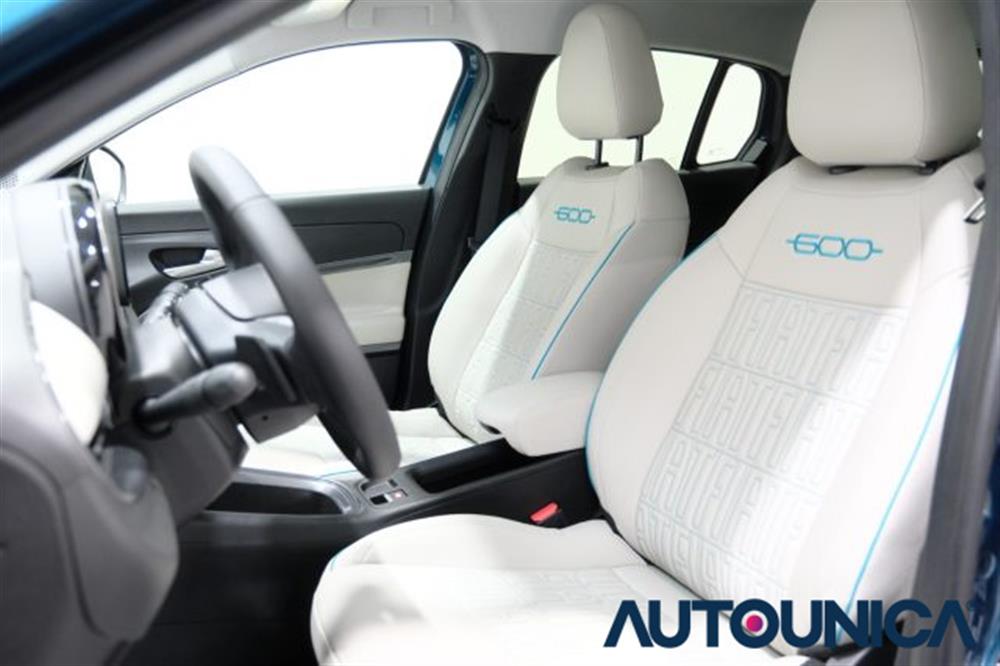 600 600 HYBRID 100 CV DCT MH