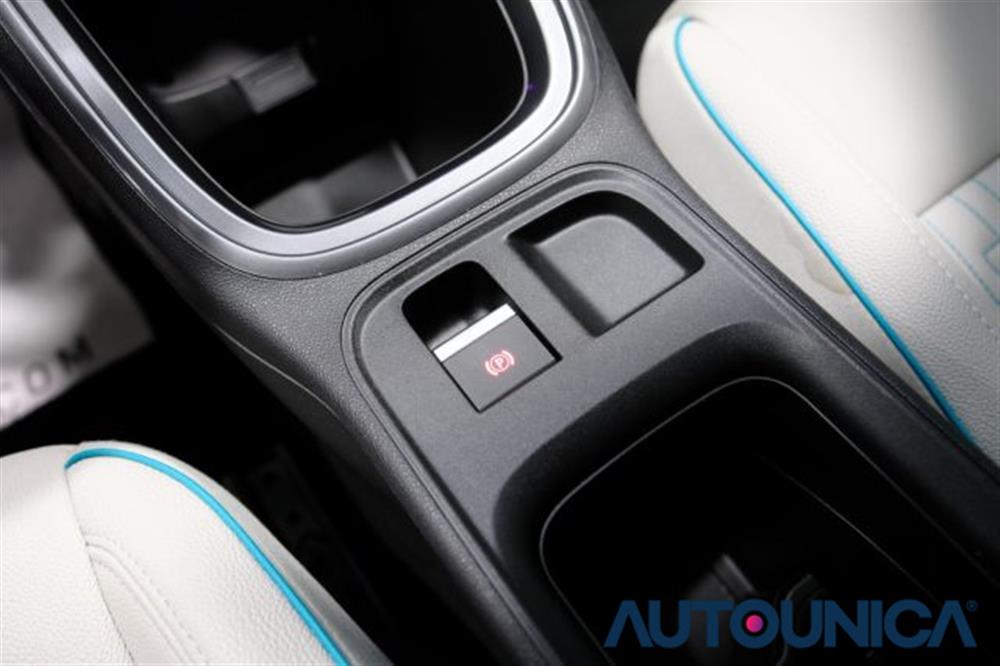 600 600 HYBRID 100 CV DCT MH