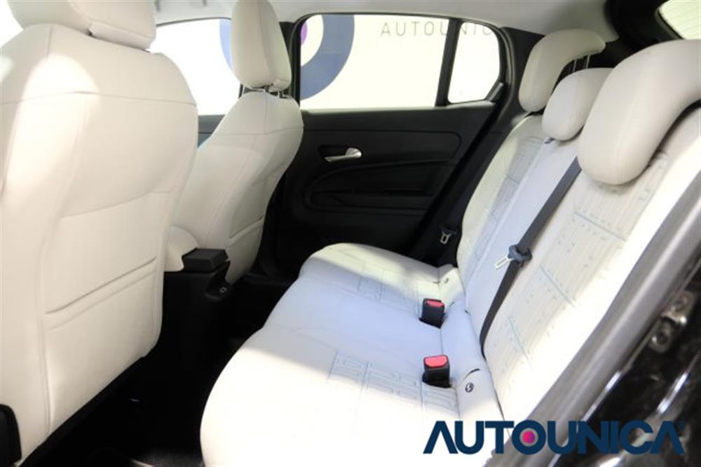 600 600 HYBRID 100 CV DCT MH