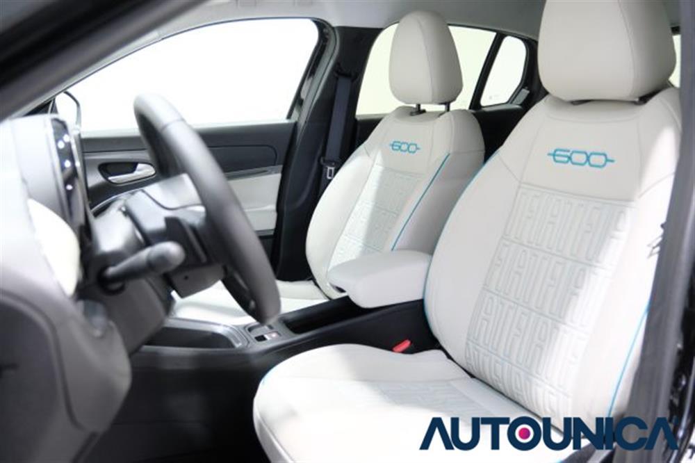 600 600 HYBRID 100 CV DCT MH