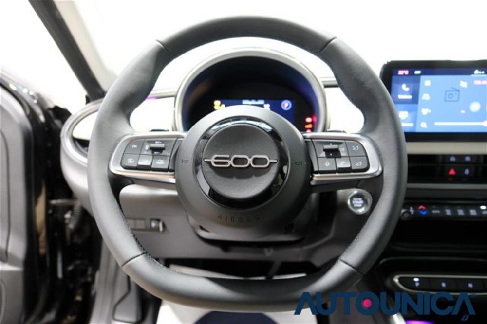 600 600 HYBRID 100 CV DCT MH