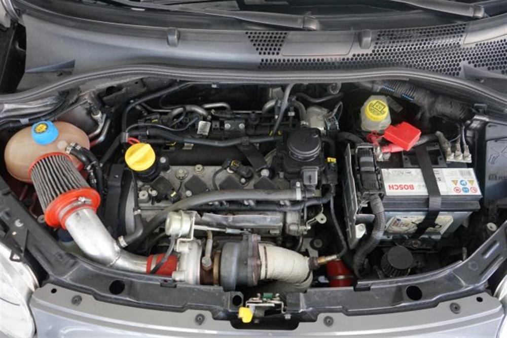 595 595 1.4 Turbo T-Jet 140