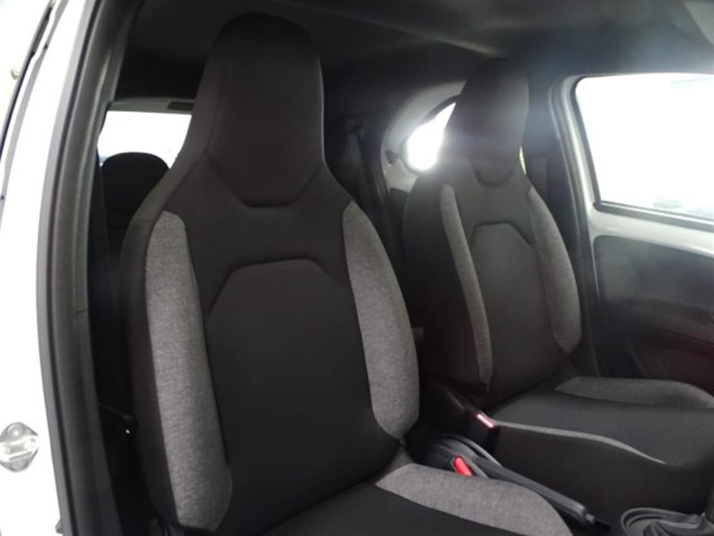 Aygo X Aygo X 1.0 VVT-i 72CV Activ