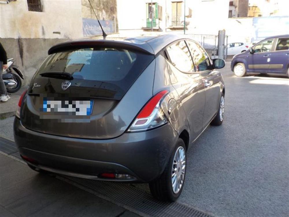 Ypsilon Ypsilon 1.3 MJT 95CV S&S Sil