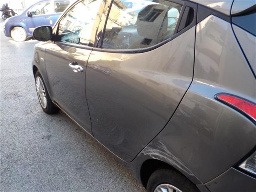 Ypsilon Ypsilon 1.3 MJT 95CV S&S Sil