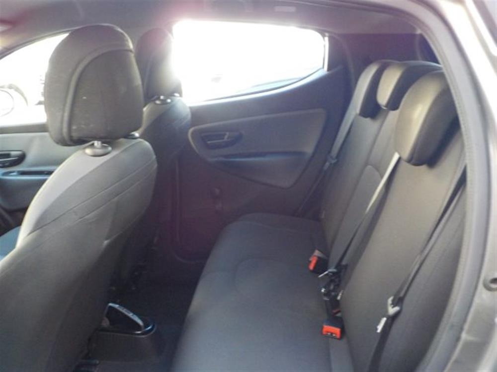 Ypsilon Ypsilon 1.3 MJT 95CV S&S Sil