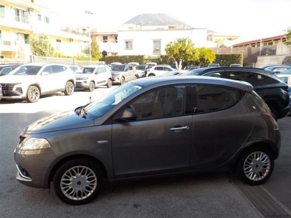 Ypsilon Ypsilon 1.3 MJT 95CV S&S Sil