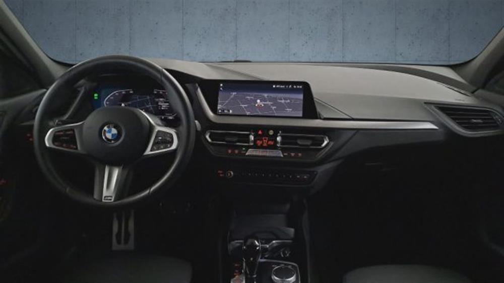 118 118 d 5p. Msport Aut. +