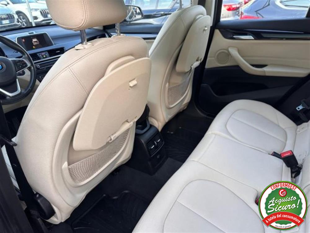 X1 X1 sDrive18i xLine Navi