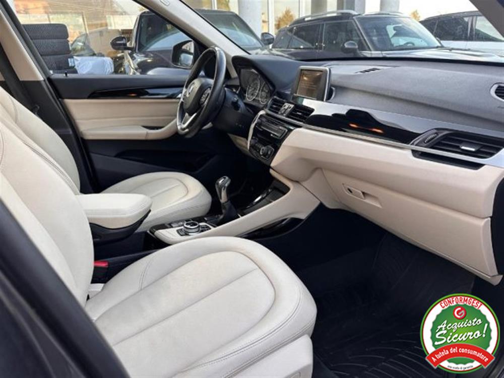 X1 X1 sDrive18i xLine Navi