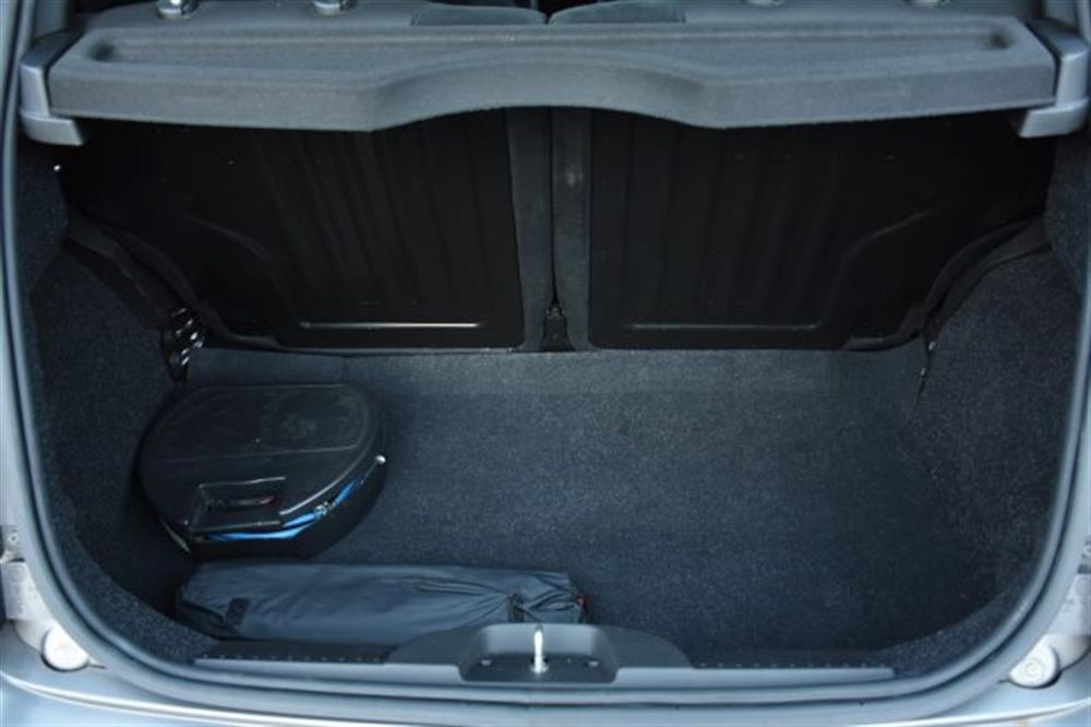 595 595 1.4 Turbo T-Jet 180