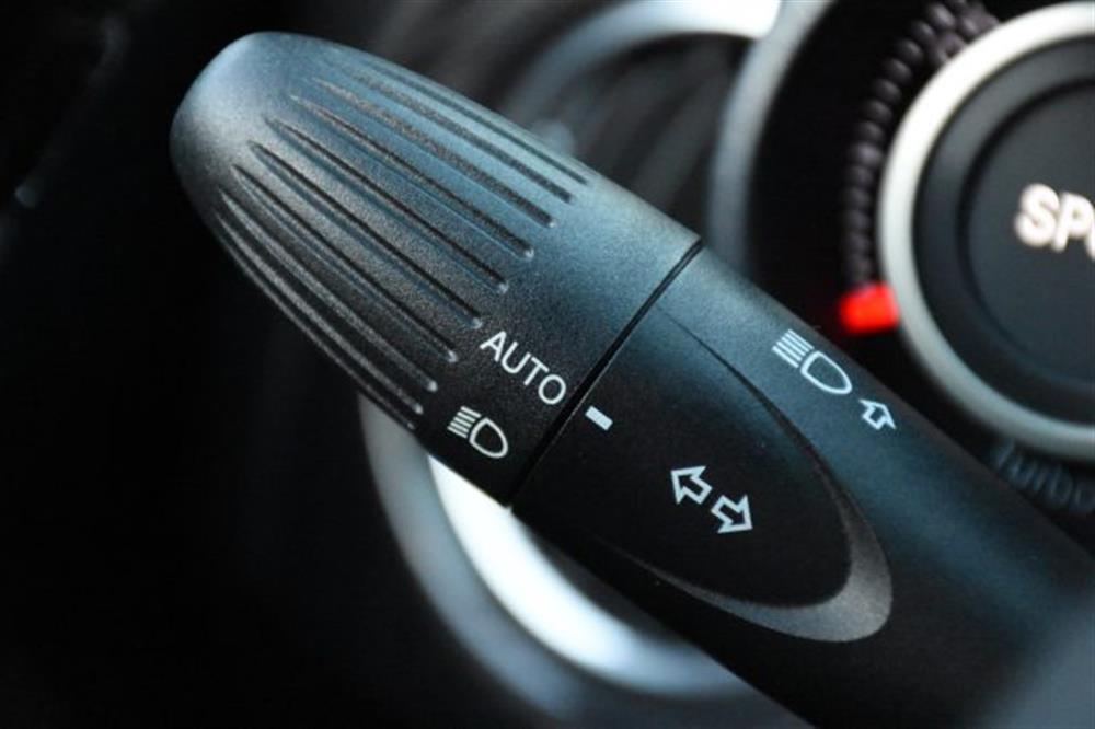 595 595 1.4 Turbo T-Jet 180