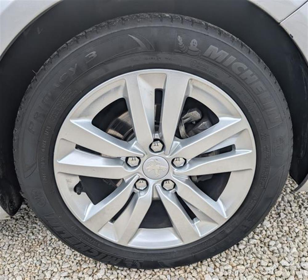 308 308 1.6 HDi 92 CV Busine