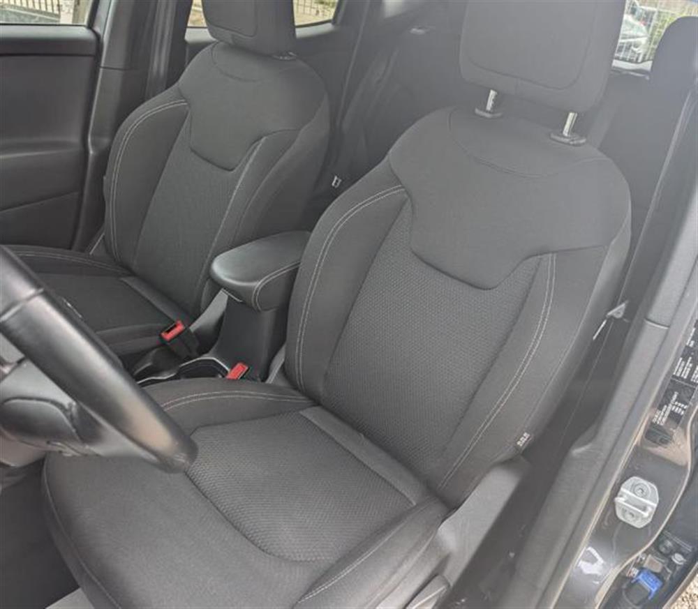 308 308 1.6 HDi 92 CV Busine