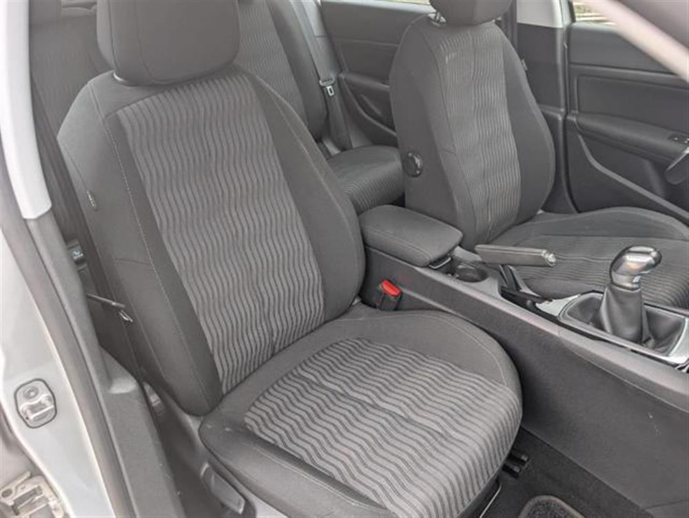 308 308 1.6 HDi 92 CV Busine