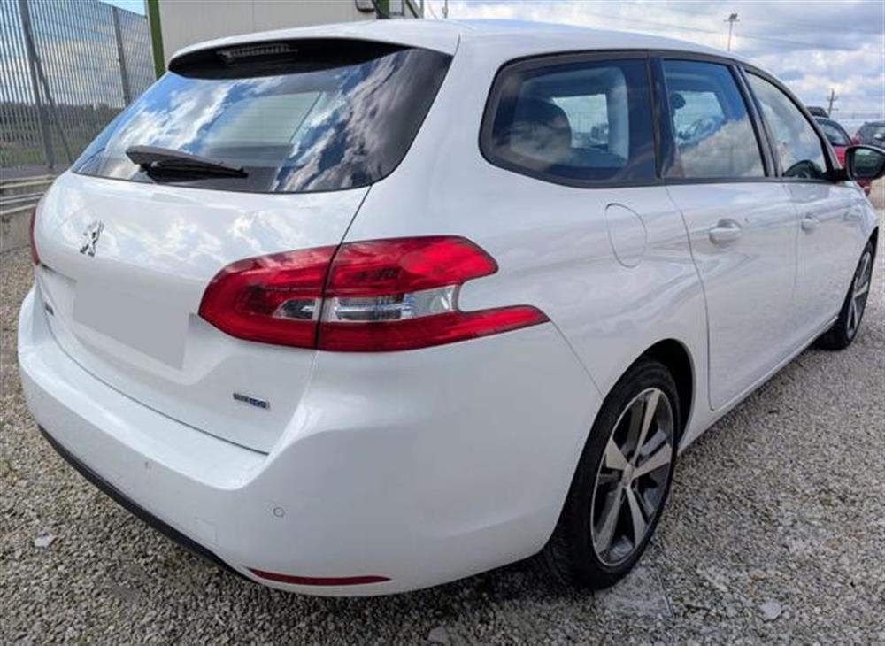 308 308 BlueHDi 100 S&S SW B