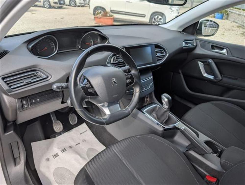 308 308 BlueHDi 100 S&S SW B