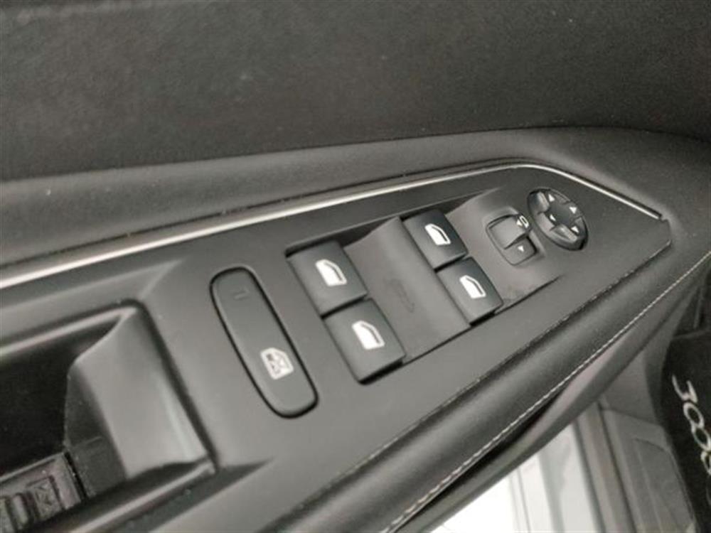 3008 3008 BlueHDi 130 S&S EAT8