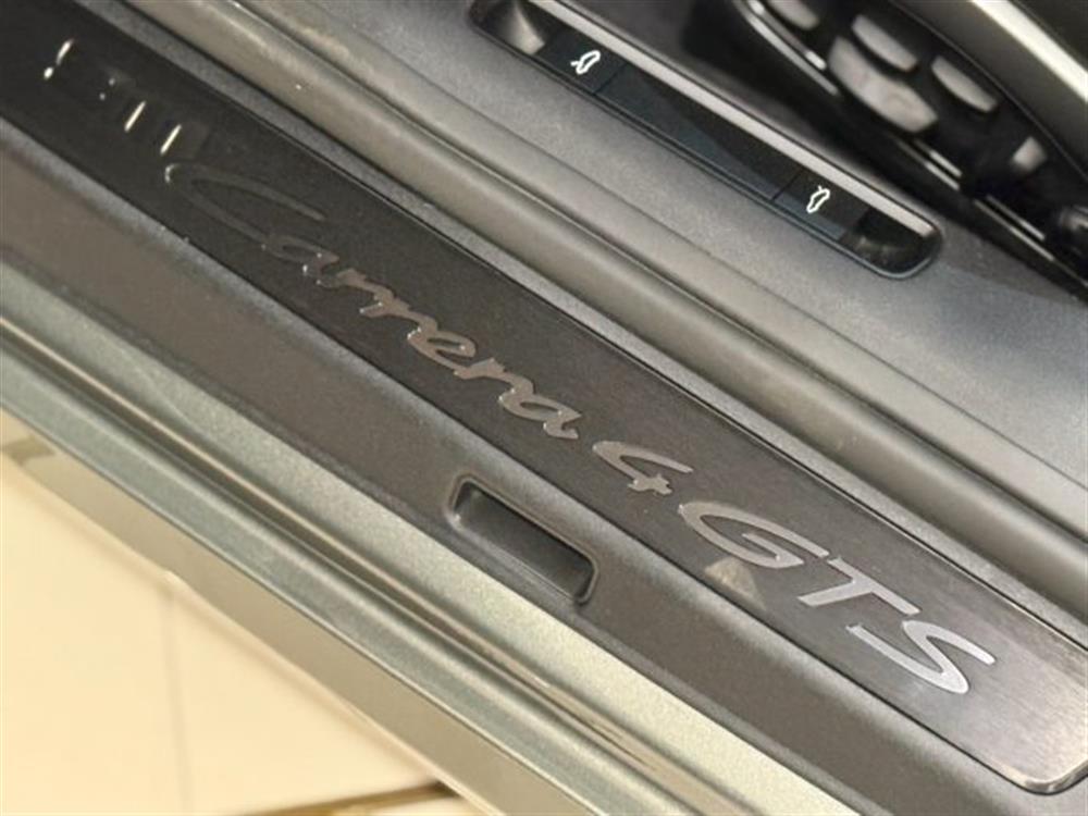 992 992 Carrera 4 GTS Cabrio