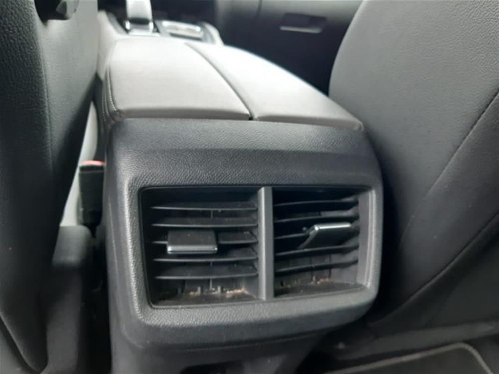 C5 Aircross C5 Aircross Hybrid 225 E-EAT8 Sh