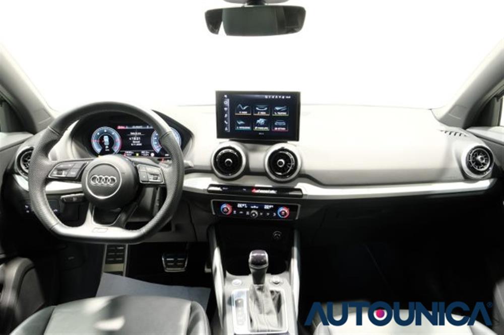Q2 Q2 35 TDI S TRONIC S LI