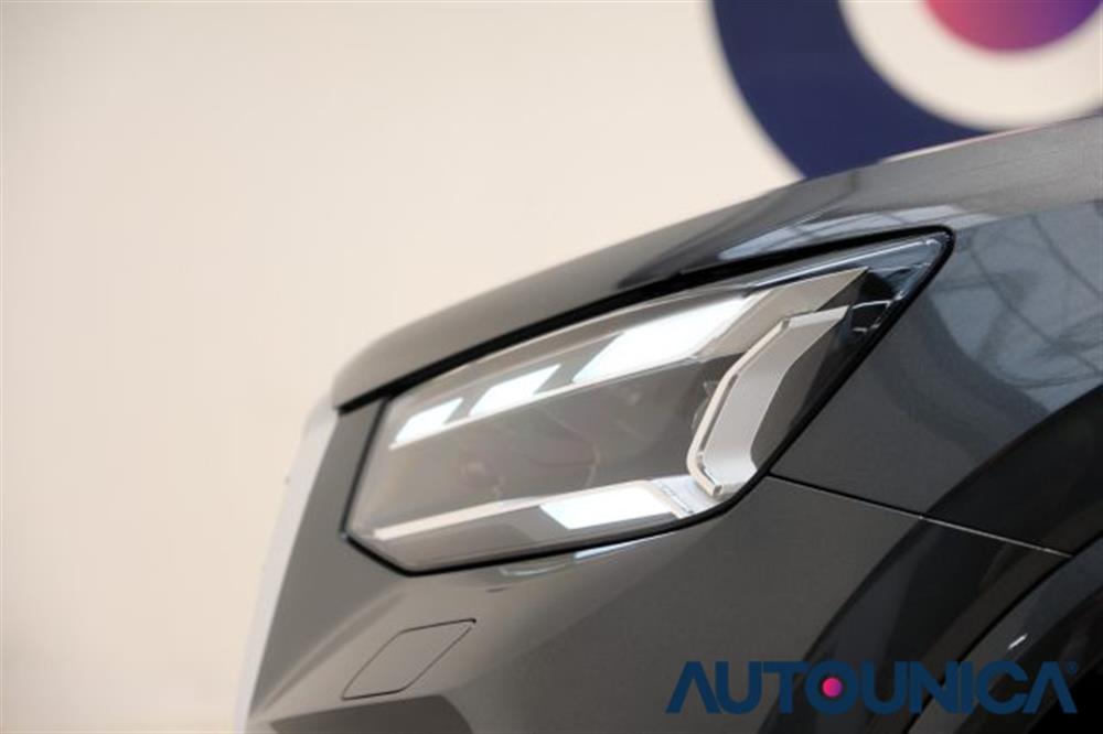 Q2 Q2 35 TDI S TRONIC S LI