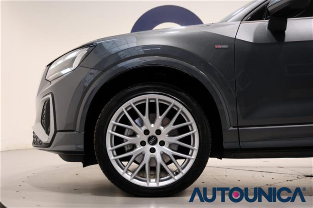 Q2 Q2 35 TDI S TRONIC S LI