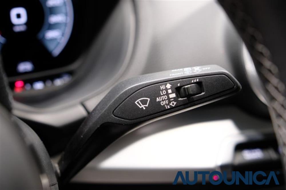 Q2 Q2 35 TDI S TRONIC S LI