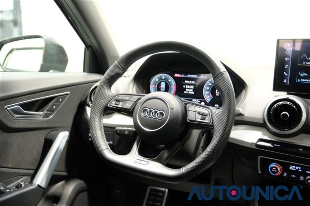 Q2 Q2 35 TDI S TRONIC S LI