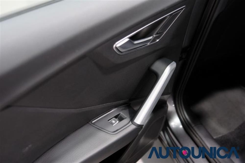 Q2 Q2 35 TDI S TRONIC S LI